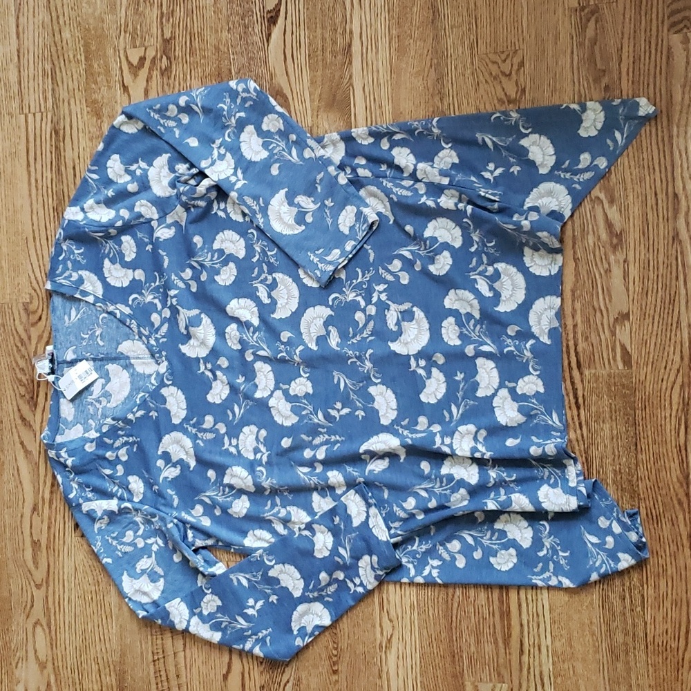 (L/XL) NWT Simply Noelle Floral Print Assymetrical Hem Casual Lightweight Classy